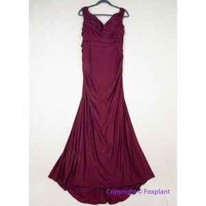 New! La‎ Femme burgundy maxi dress, size 16